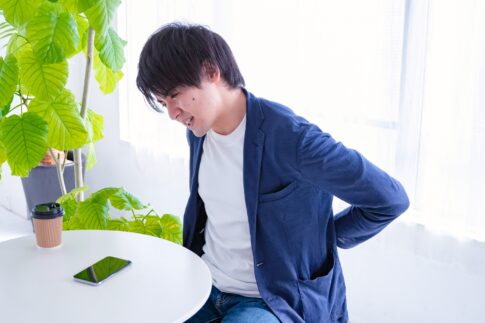 腰痛